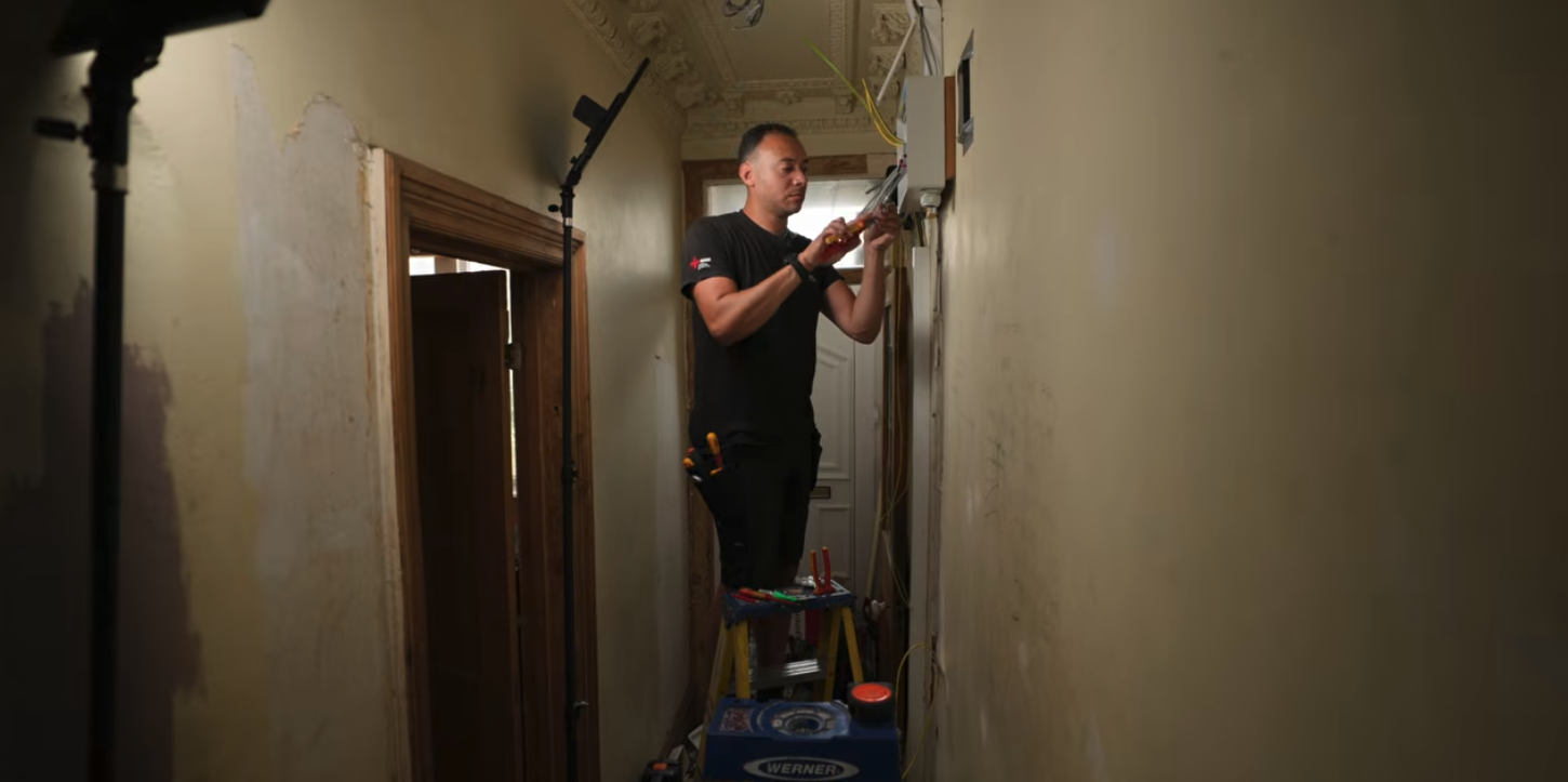 Popular - Electrician investigates tragic death of 7-year-old boy