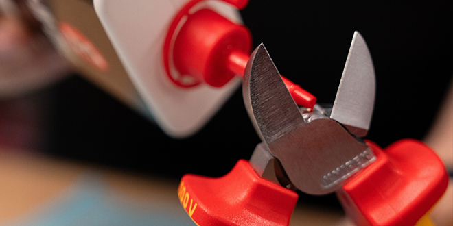 Popular - Knipex produces new video that shows how to look after VDE tools